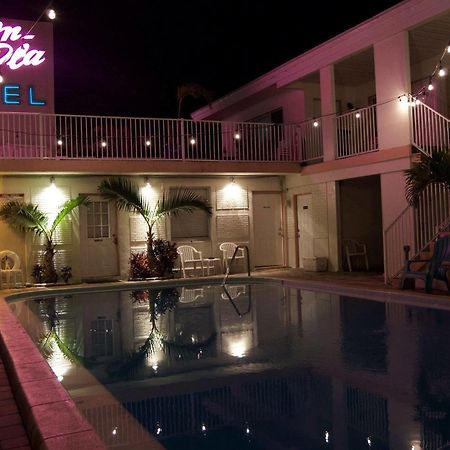 Sta N Pla Motel Клиъруотър Бийч Екстериор снимка