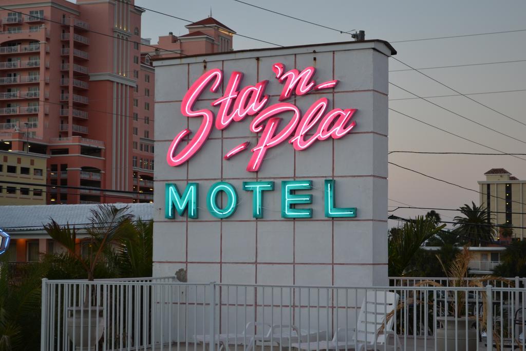 Sta N Pla Motel Клиъруотър Бийч Екстериор снимка