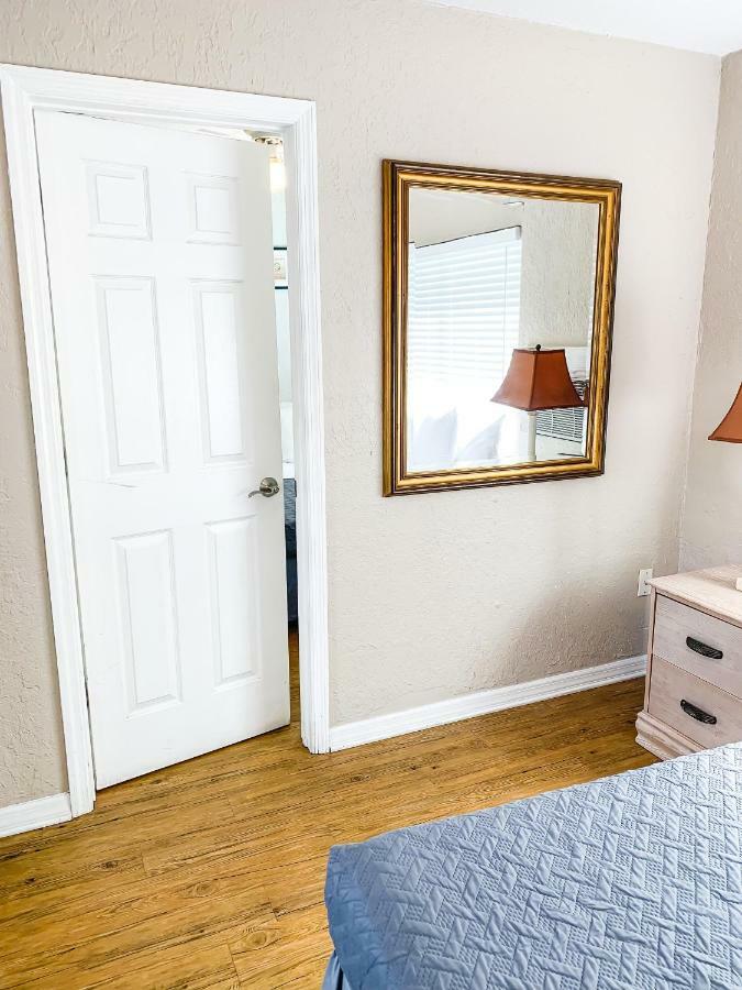 Sta N Pla Motel Клиъруотър Бийч Екстериор снимка
